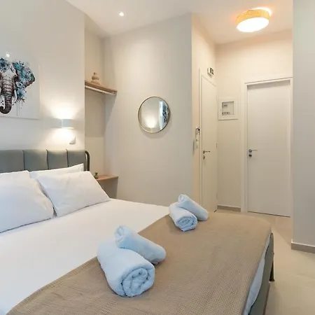 Sea & Salt Boutique 3 * Finikounta